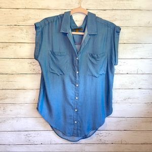 JACHS Girlfriend Chambray Top
